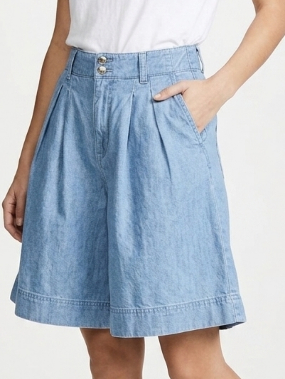 Vintage Liz Wear Blue Chambray Denim Pleated 100% Cotton High Rise Shorts